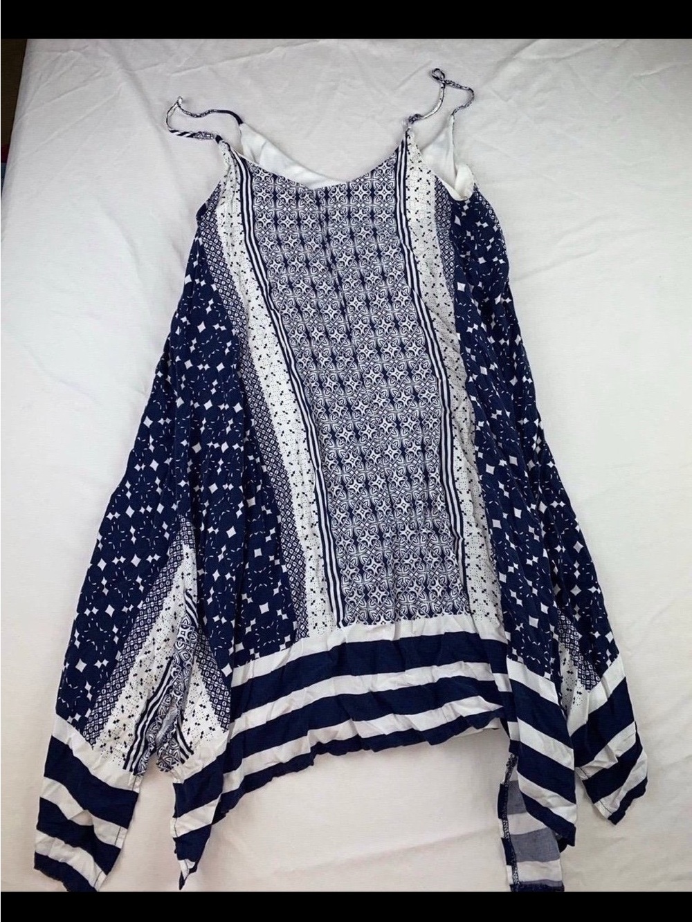 Dress - Picture 5 of 10